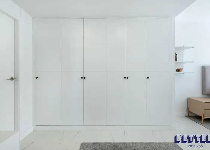 Casa Camarate - Luxury 1br Seaviews Pool Garden Estepona